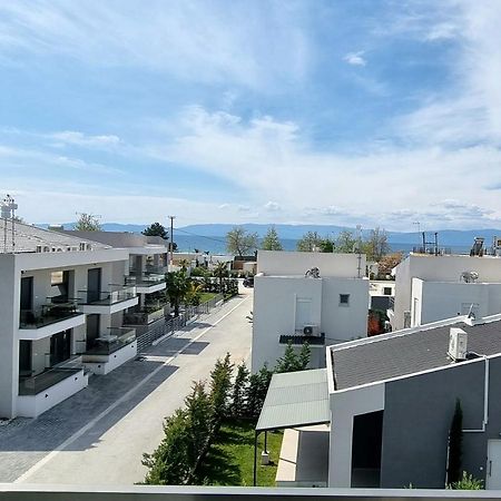 Luxsuites Ofrínion Exterior foto