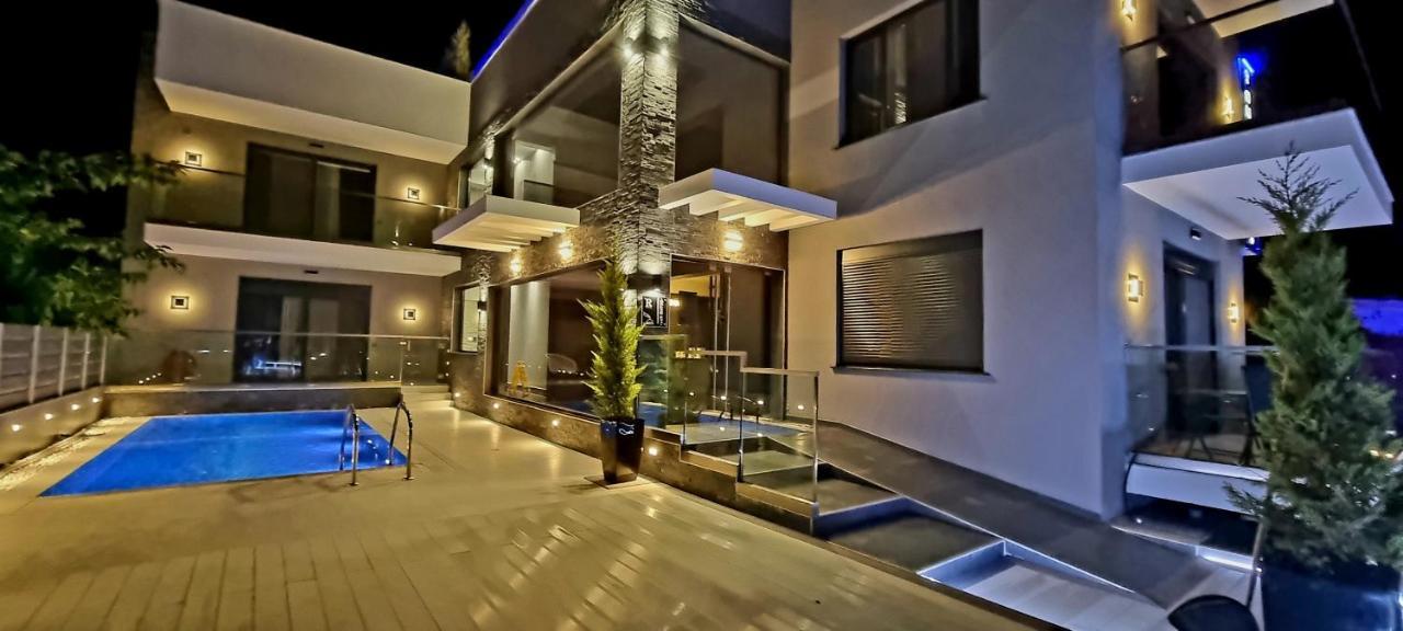 Luxsuites Ofrínion Exterior foto