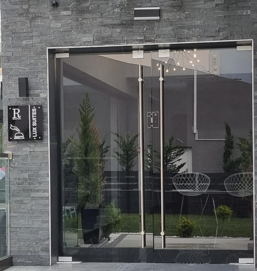 Luxsuites Ofrínion Exterior foto